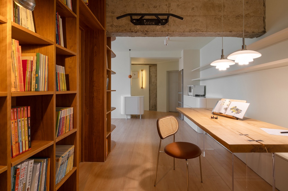 A center core surrounded by bookcases China by Atelier D Y