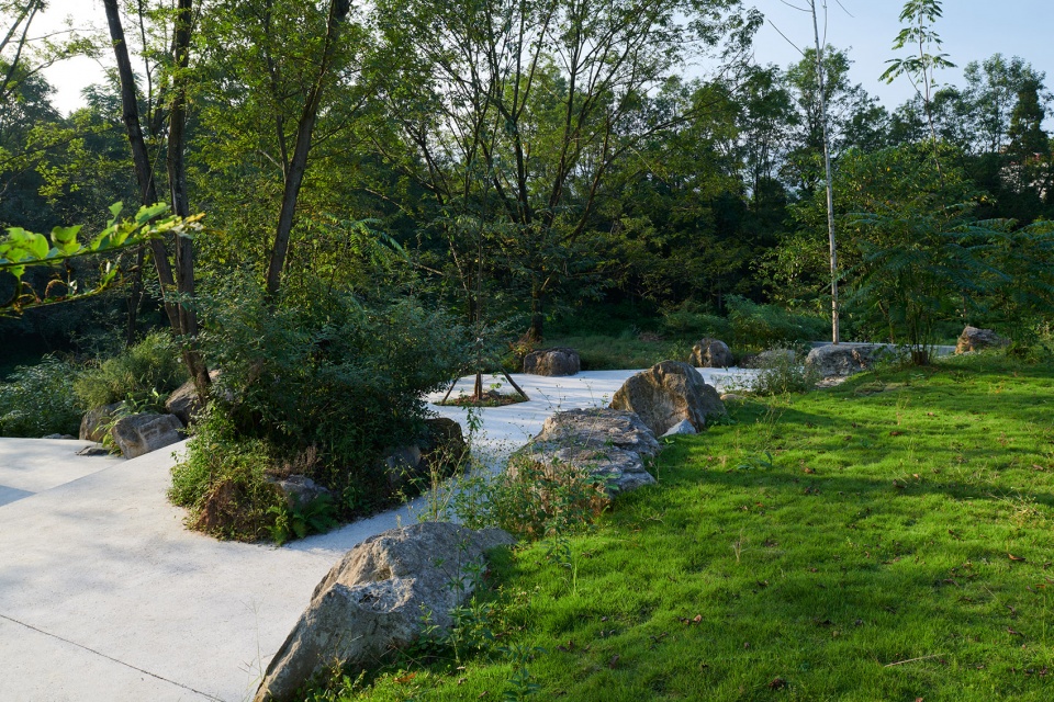 The Chuan Malt whisky distillery Landscape design China by YIYU design