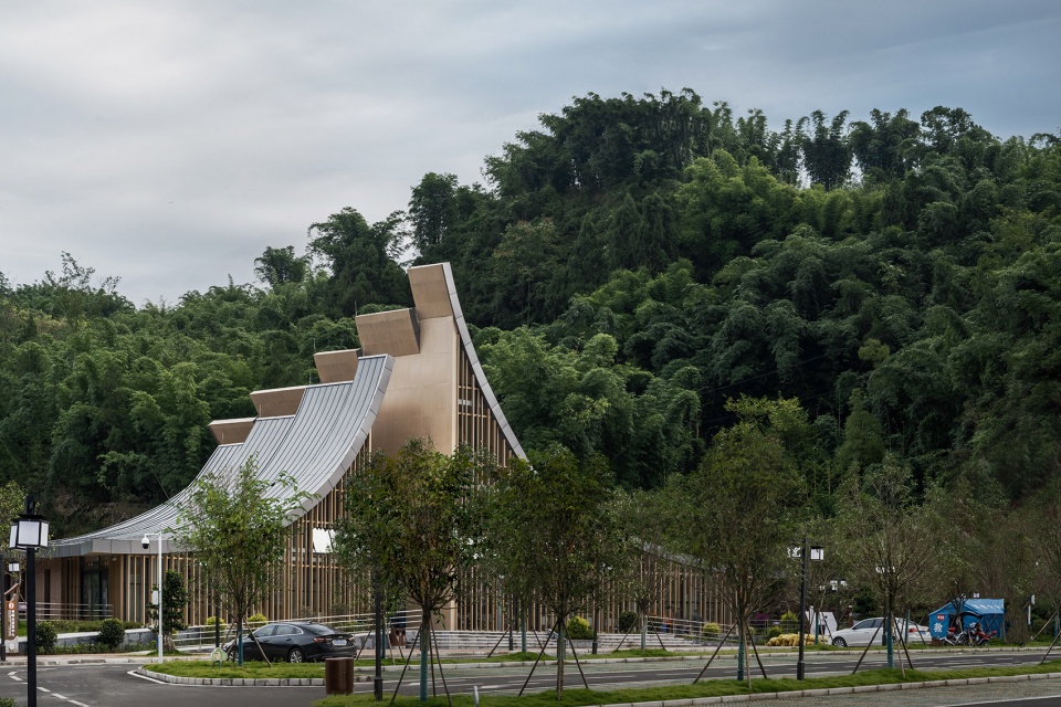 The Initial of the Blessing Laoe Shan Visitor Center by s cene Studio