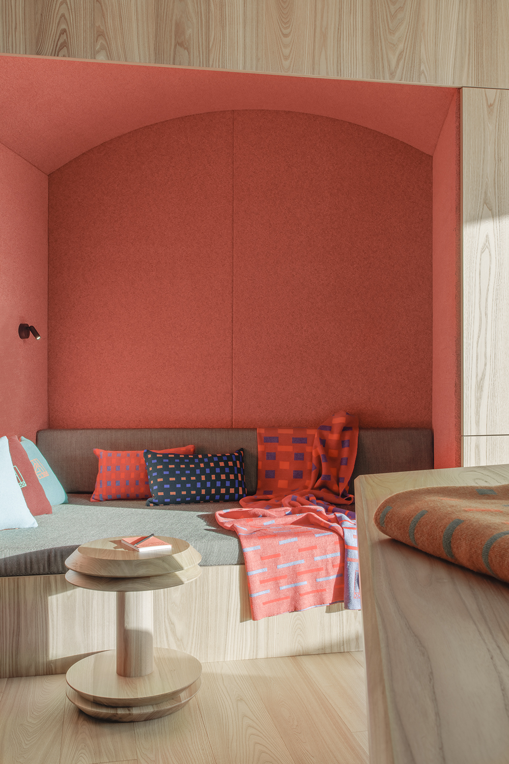 icaro hotel by modusarchitects