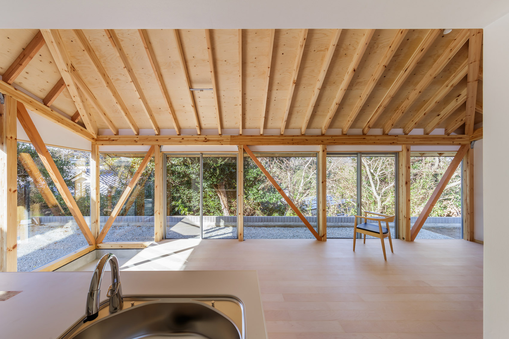 Kitakamakura house by TAKAHIRO ENDO