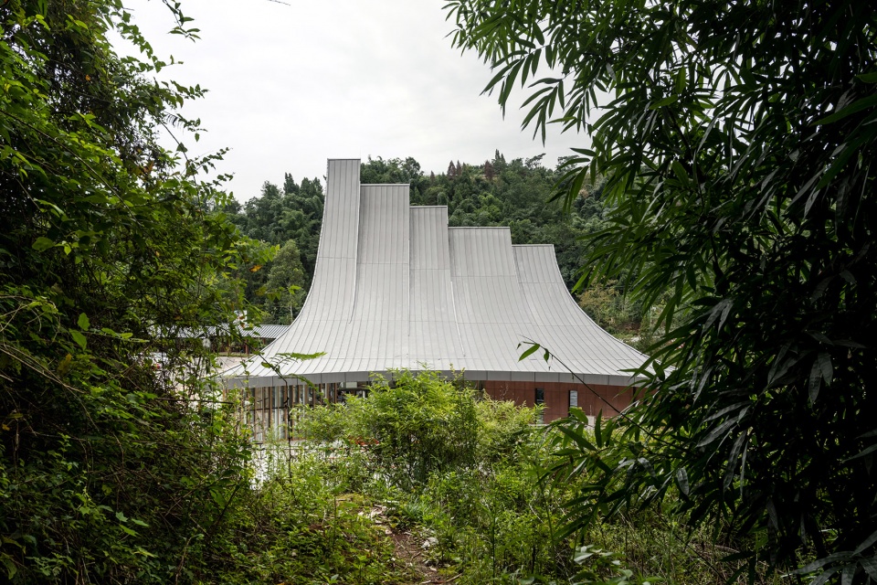 The Initial of the Blessing Laoe Shan Visitor Center by s cene Studio