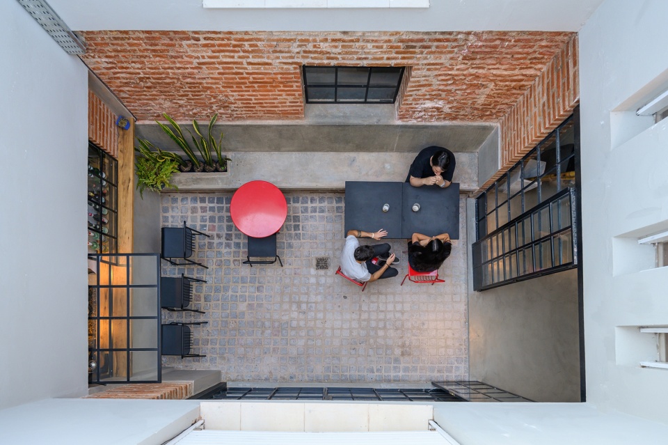 levels bar by muro arquitectos