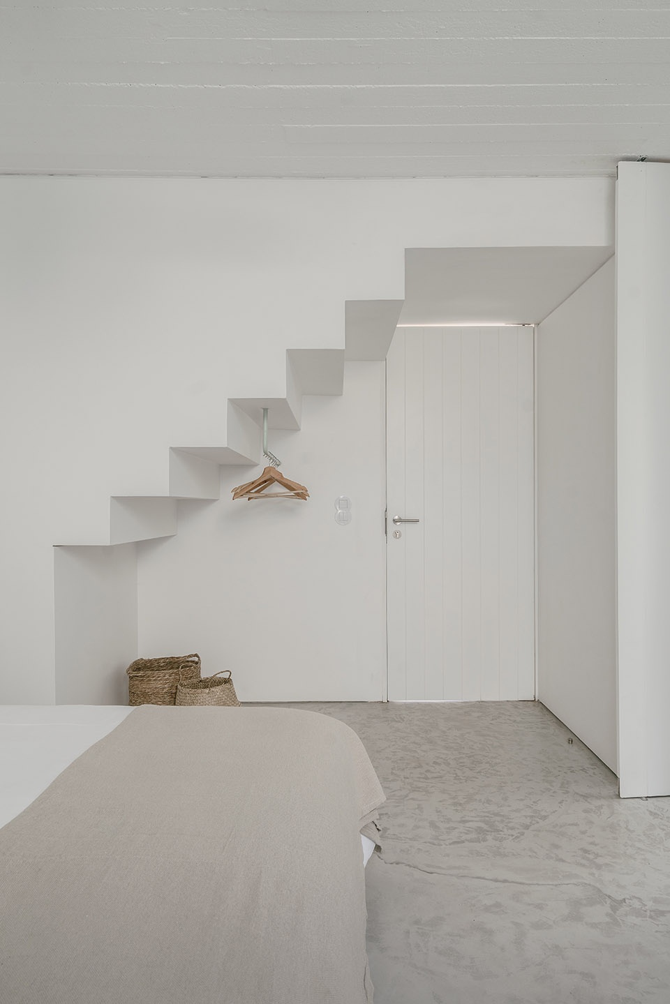 Casa Cabrita Moleiro by Atelier Data