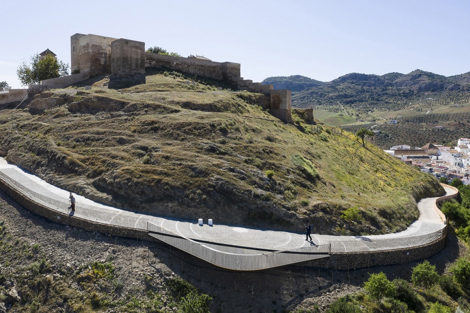 gooood archive paths deep into landscape