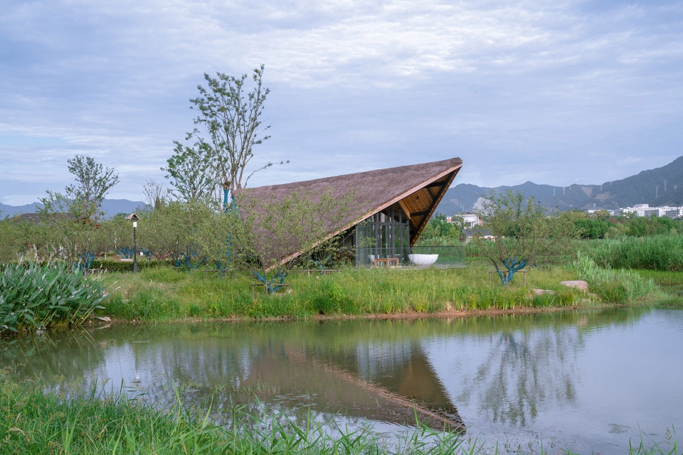 fuyang yangbei lake wetland ecological hotel china by shulin architecture