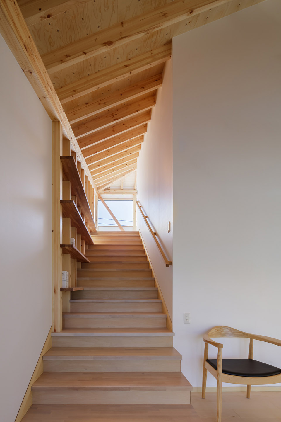 Kitakamakura house by TAKAHIRO ENDO