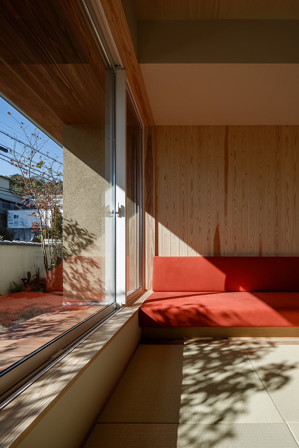 ikoma house by hearth architect