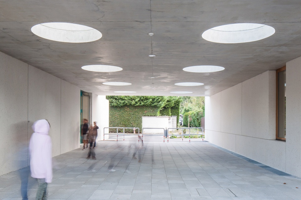 Urban innovation for new Meinier school by Mue Atelier d architecture