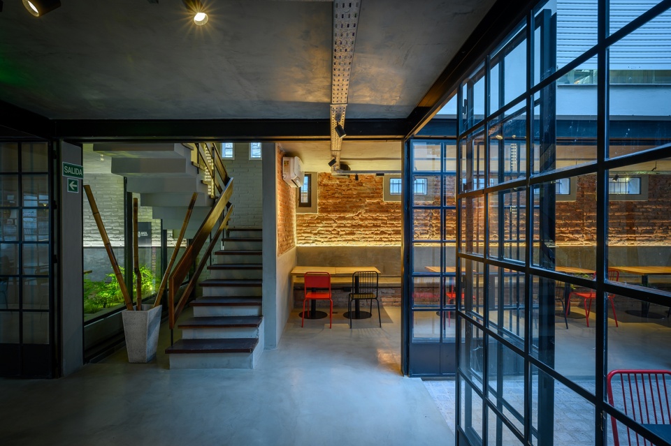 levels bar by muro arquitectos