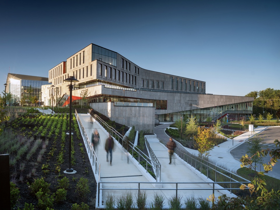 the calvin and tina tyler hall morgan state university by teeple architects gwwo architects