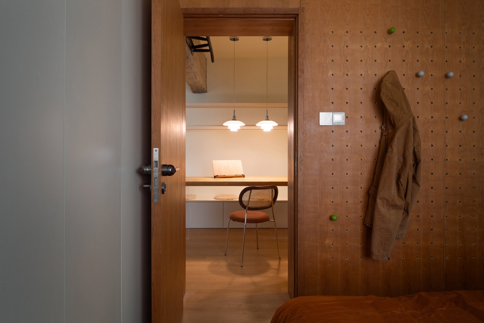 A center core surrounded by bookcases China by Atelier D Y