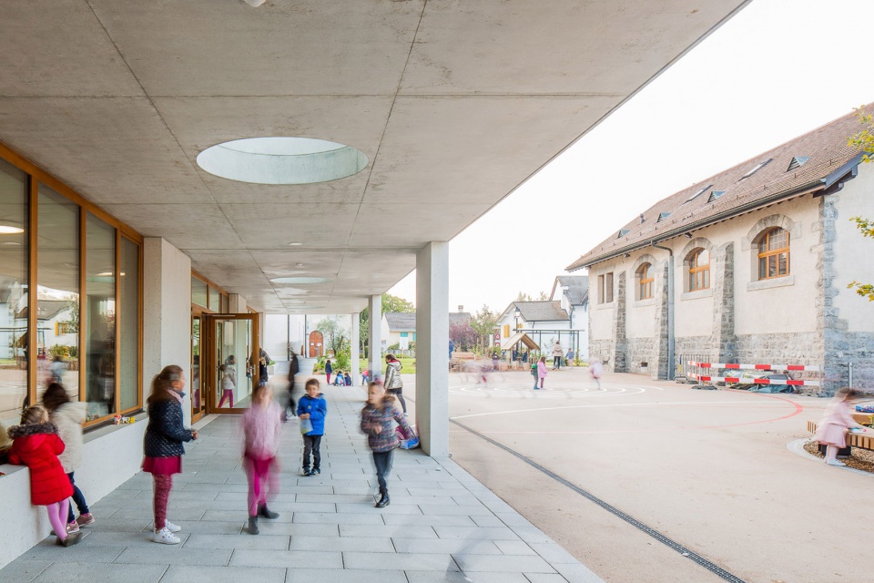 Urban innovation for new Meinier school by Mue Atelier d architecture