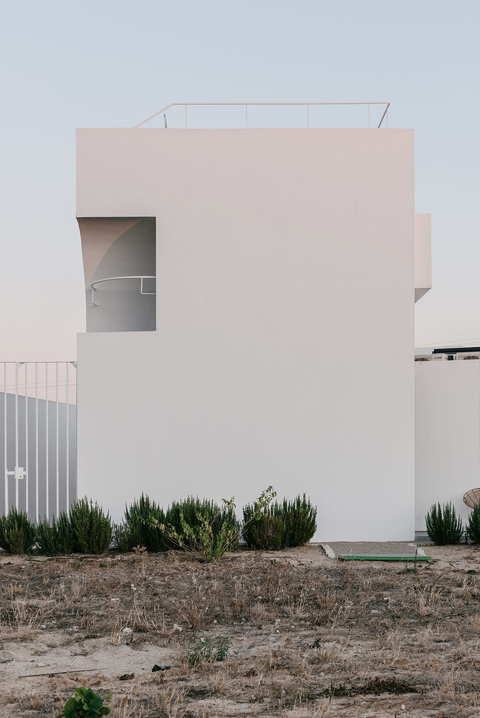 Casa Cabrita Moleiro by Atelier Data