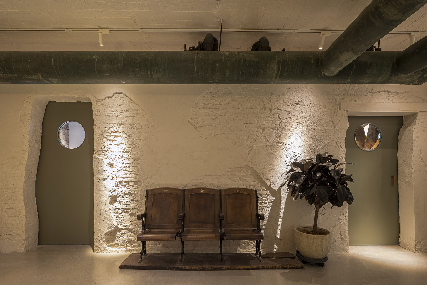 Metoo Cafe IDEAL 166 Store China by Hangzhou Guantang Interior Design