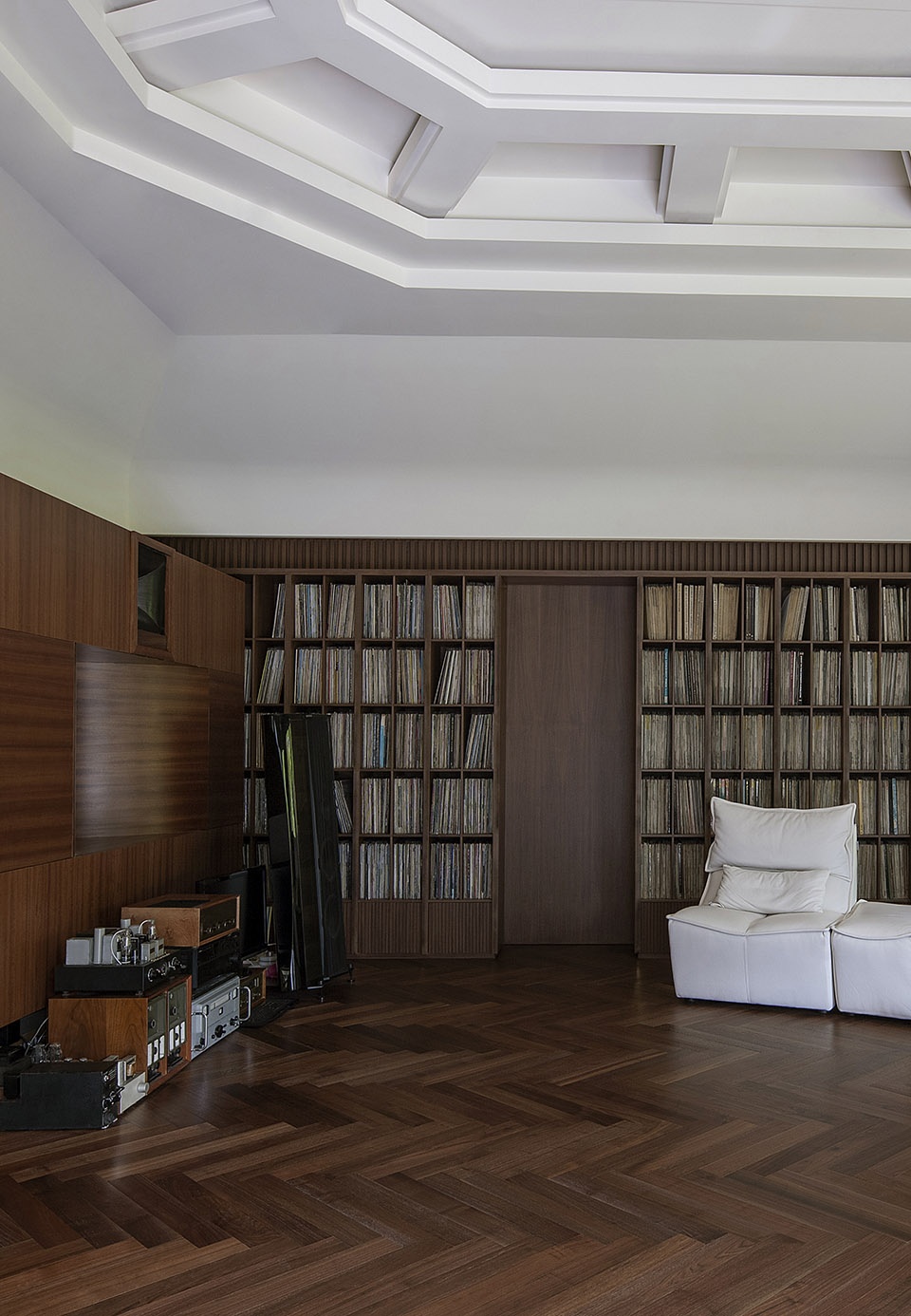 Villa Lento by 100A associates