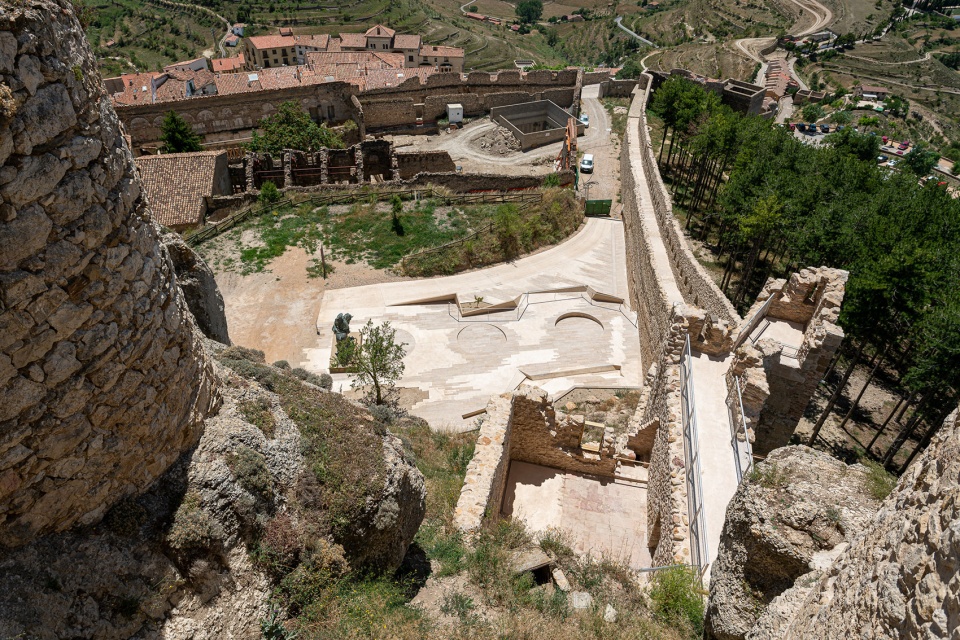 gooood archive paths deep into landscape