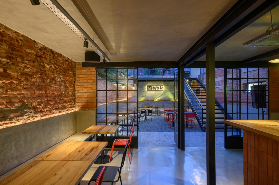 levels bar by muro arquitectos