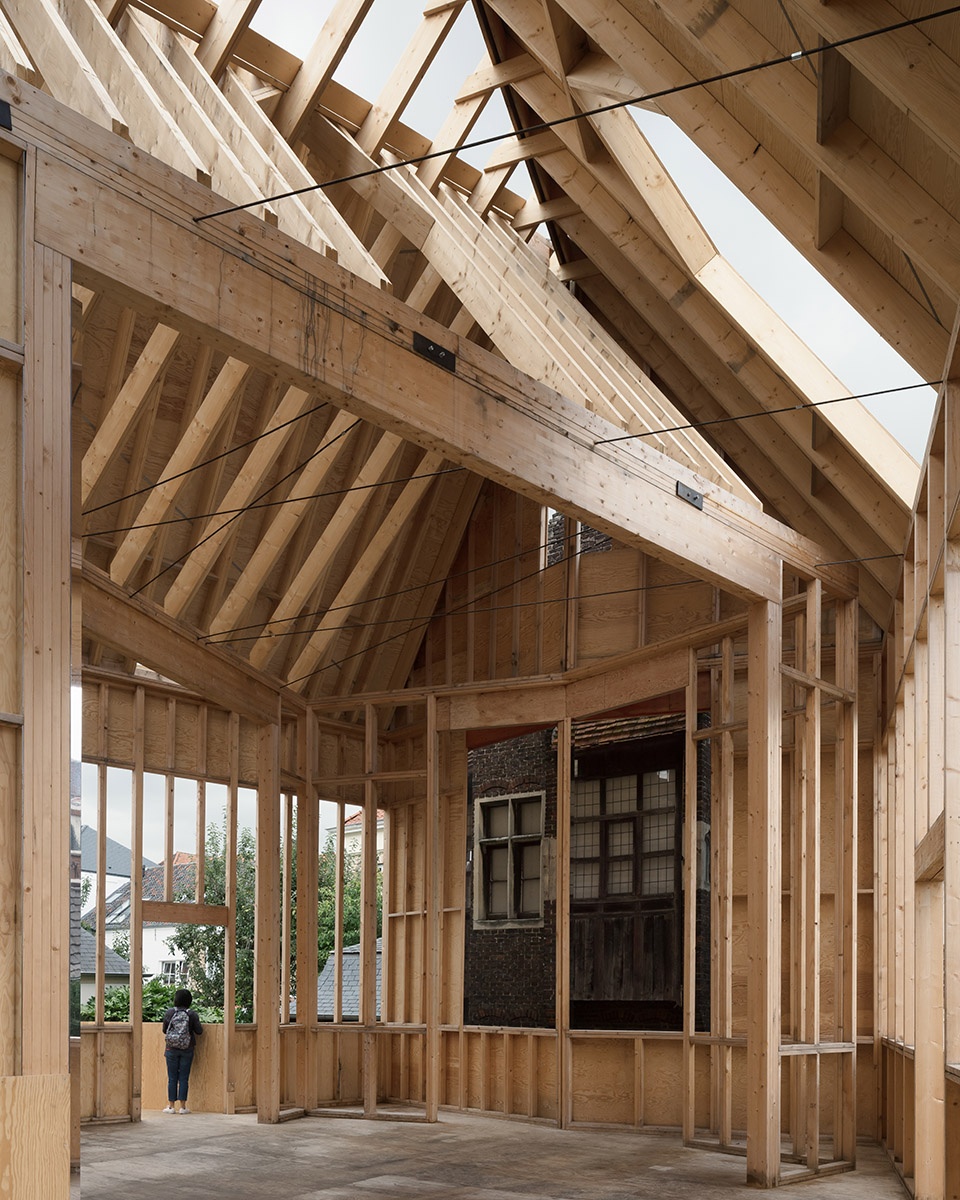 Brugge Diptych by Para Project