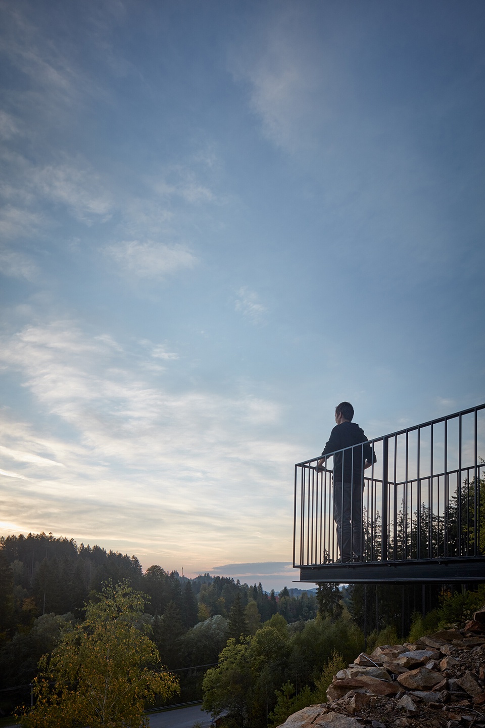 walk over the quarry by henkai architects