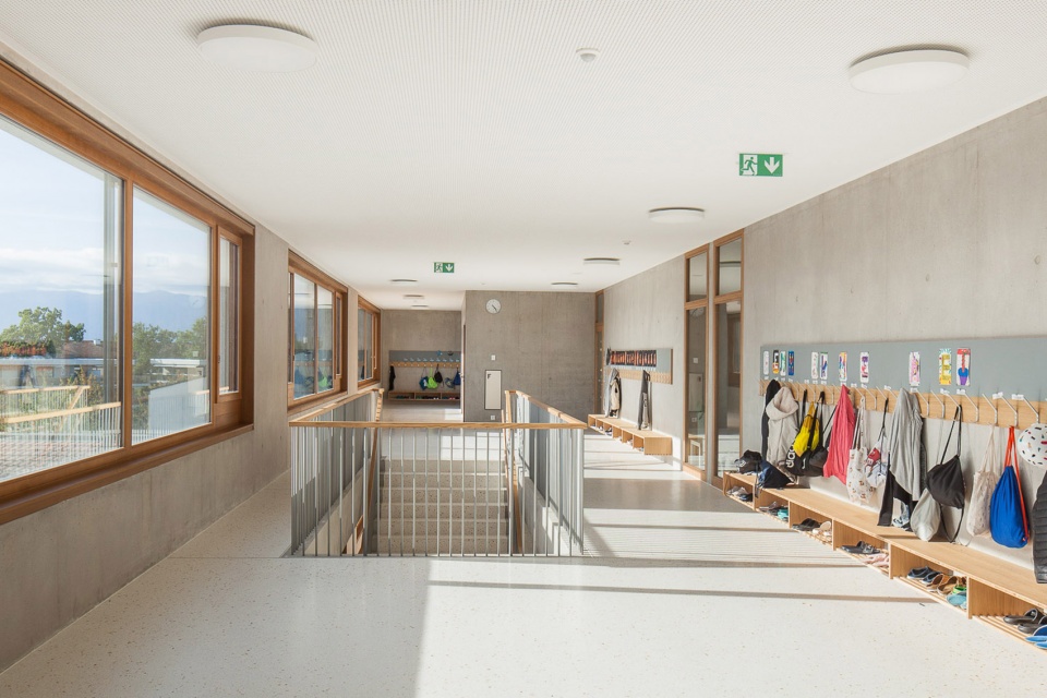 Urban innovation for new Meinier school by Mue Atelier d architecture