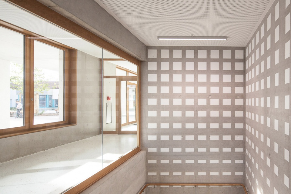 Urban innovation for new Meinier school by Mue Atelier d architecture