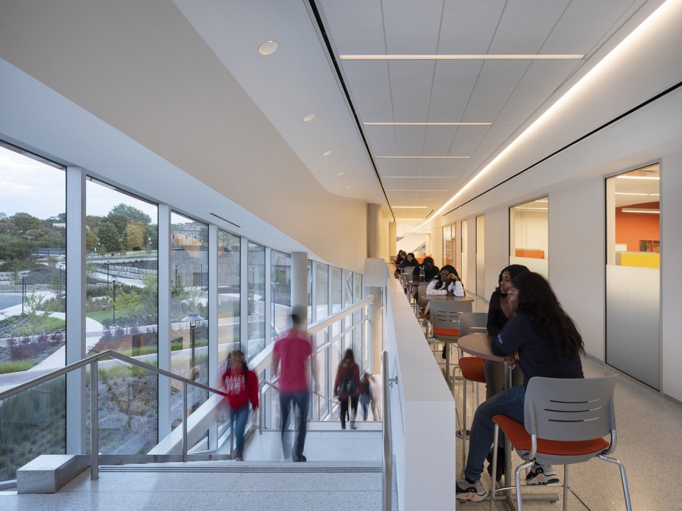 the calvin and tina tyler hall morgan state university by teeple architects gwwo architects