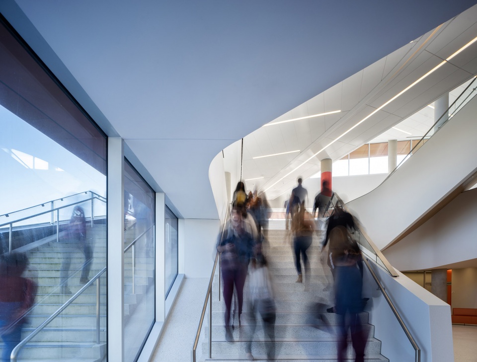 the calvin and tina tyler hall morgan state university by teeple architects gwwo architects