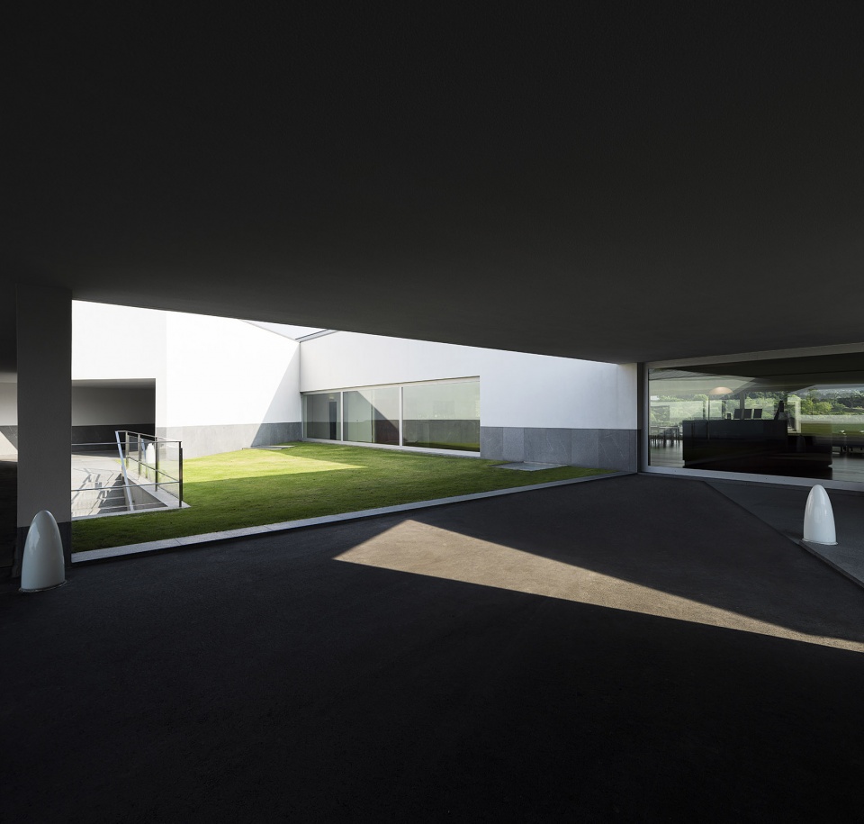 CHIA CHING HOUSE Taifong Golf Club Taiwan by Alvaro Siza Carlos Castanheira