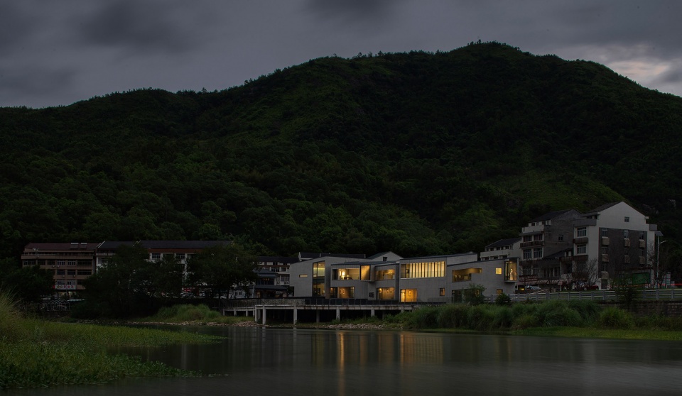 Zeya Longxi Art Gallery Fax Architects