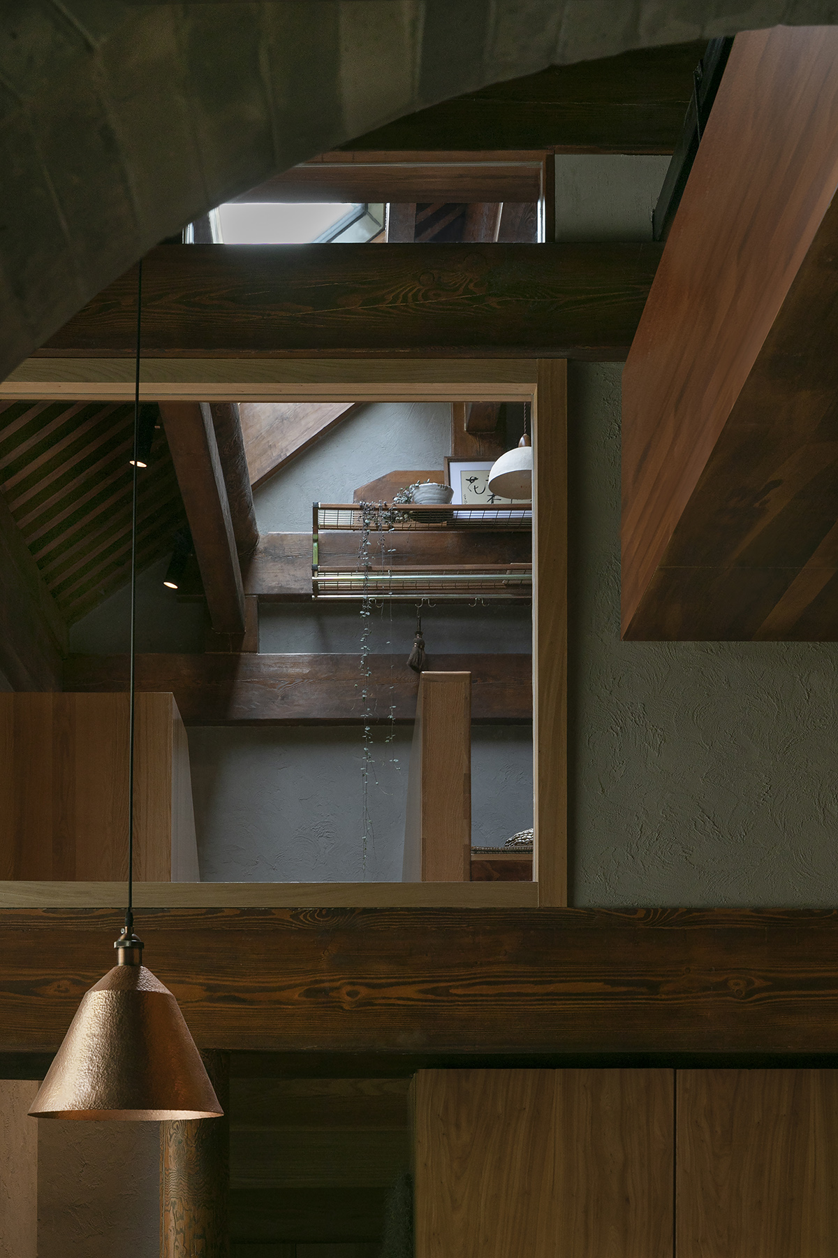 shiyuan by days in yard workshop