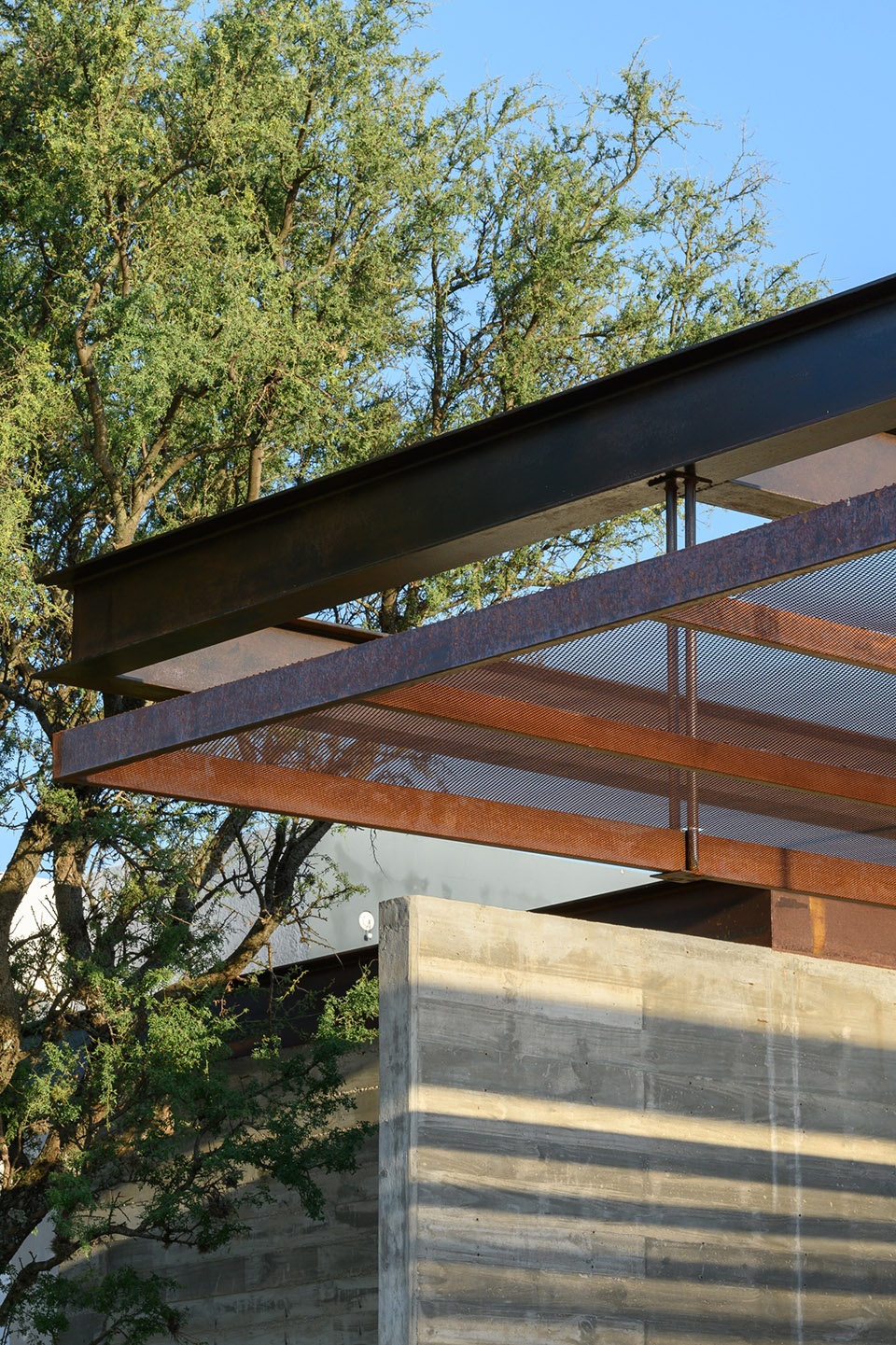 Raw Housing Iase Arquitectos
