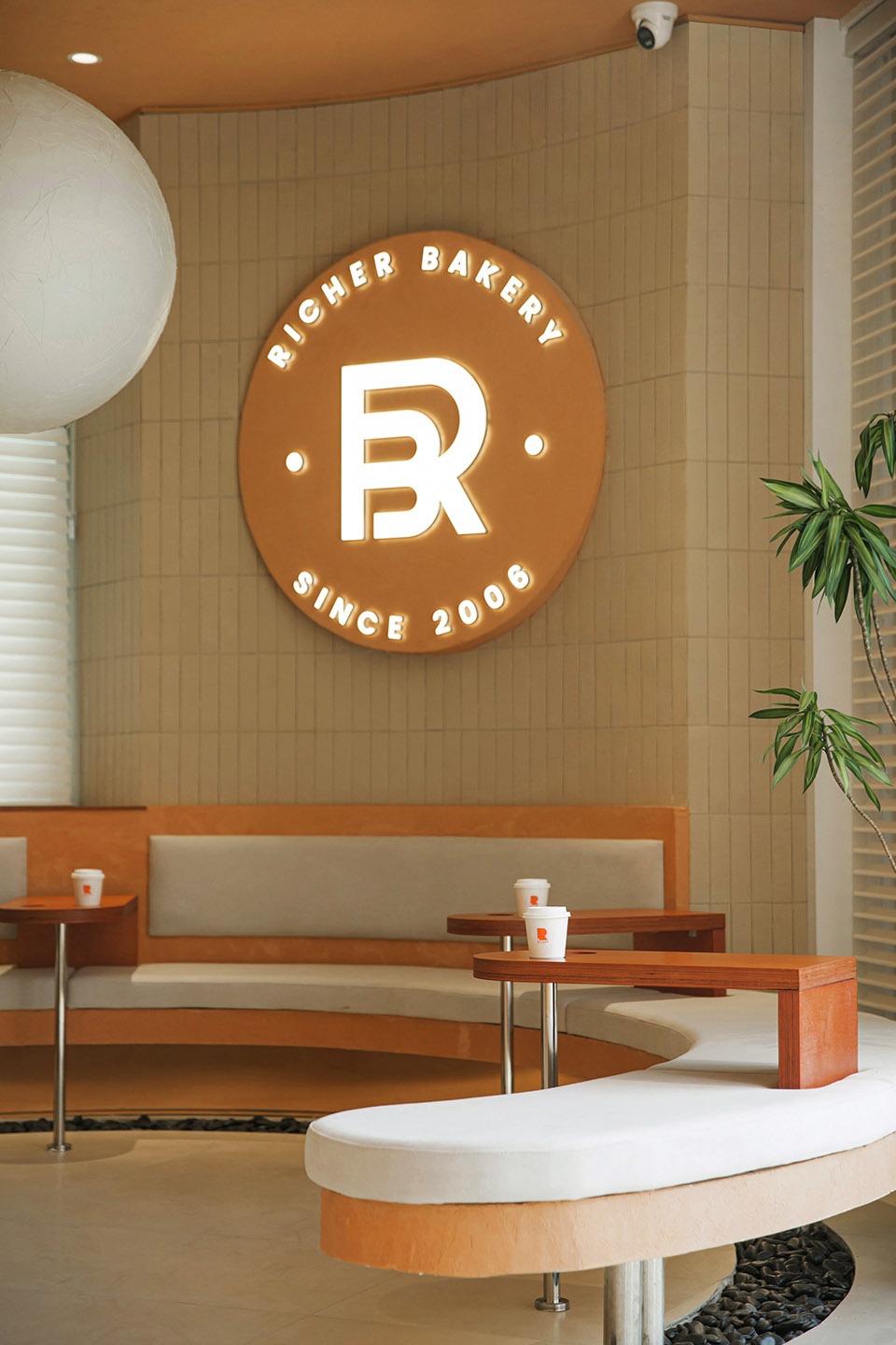 richer bakery china by c a s h design