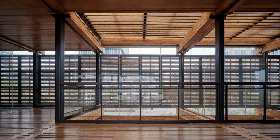 Ren Ren Exhibition Hall Original Design Studio