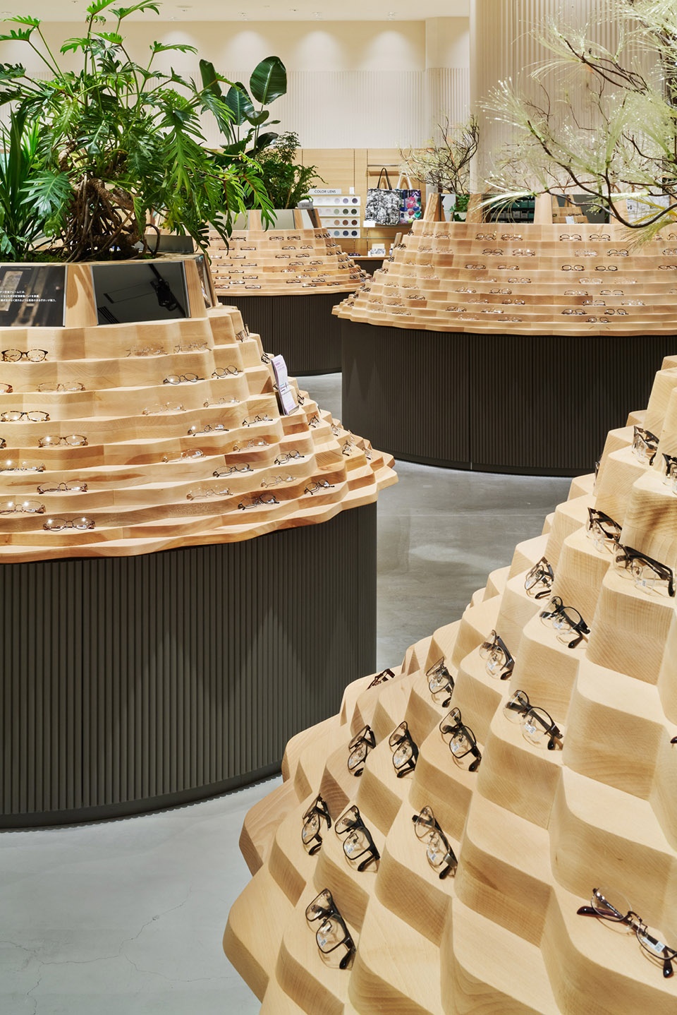 jins namba parks japan by kompas