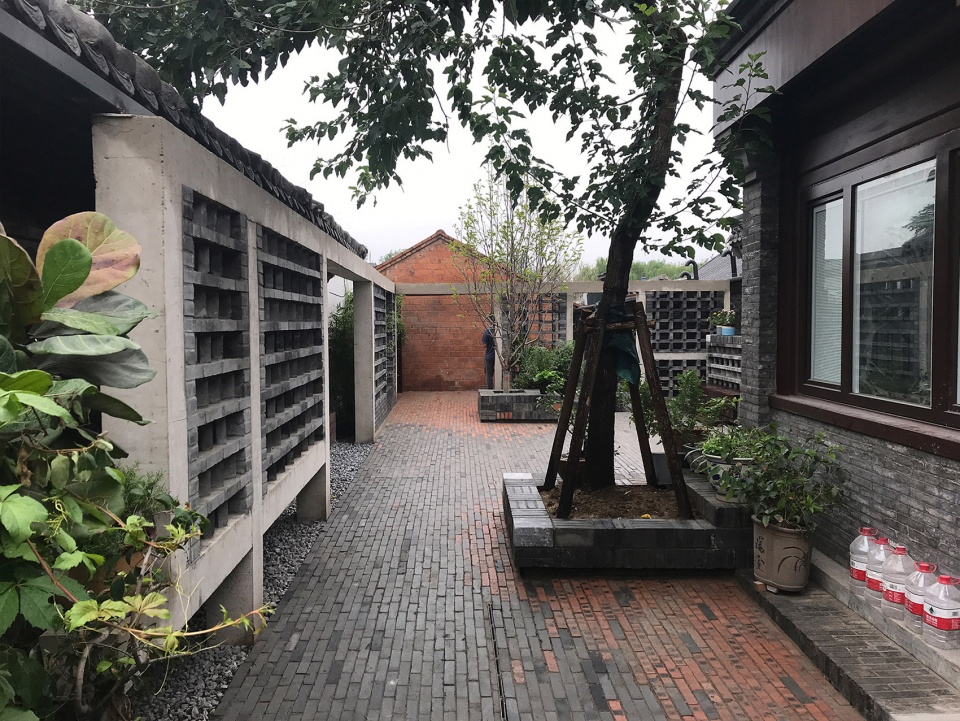 Renovation of No.16 No.18 and No.20 Quads in Yu’er Hutong URBANUS