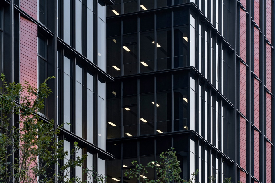 Shanghai Hongqiao Wanchuang Center Shenzhen Huahui Design