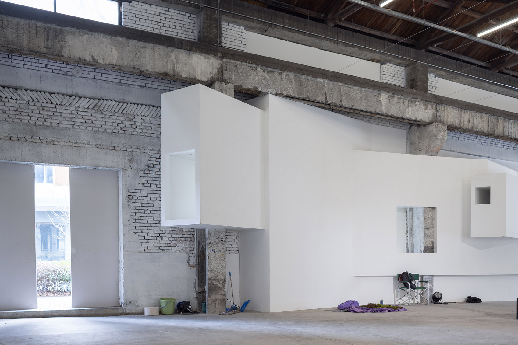 doozy access art gallery shanghai by far workshop