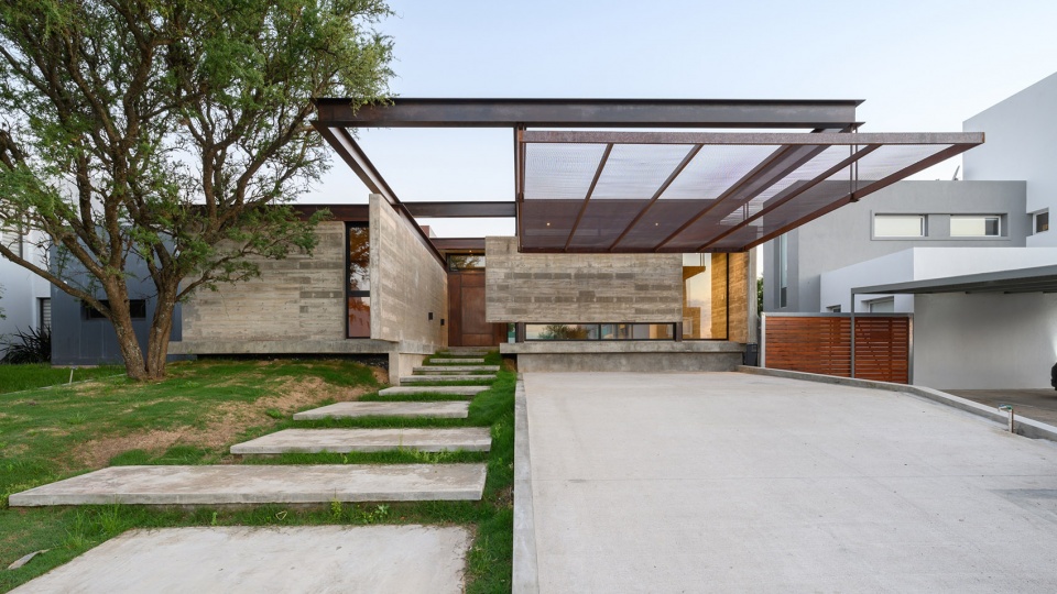 Raw Housing Iase Arquitectos