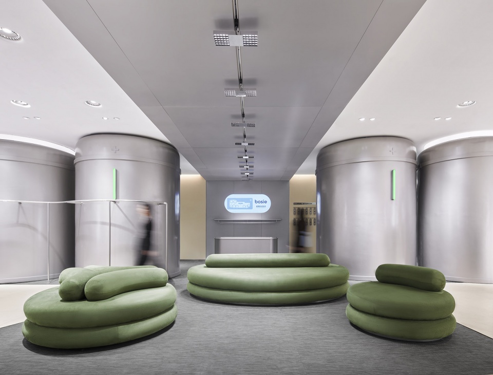 bosie SPACE Leaping Creative