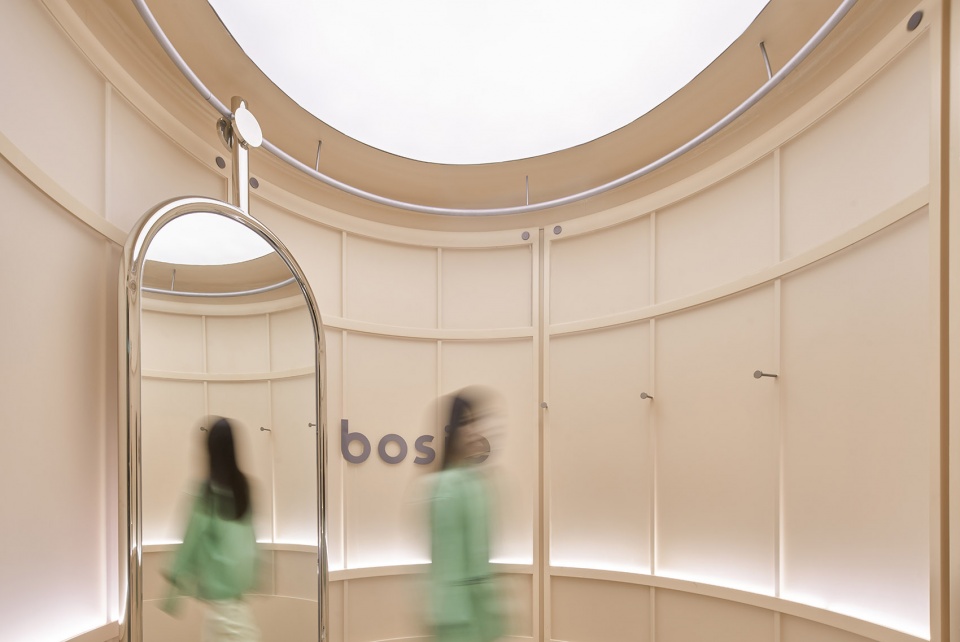 bosie SPACE Leaping Creative