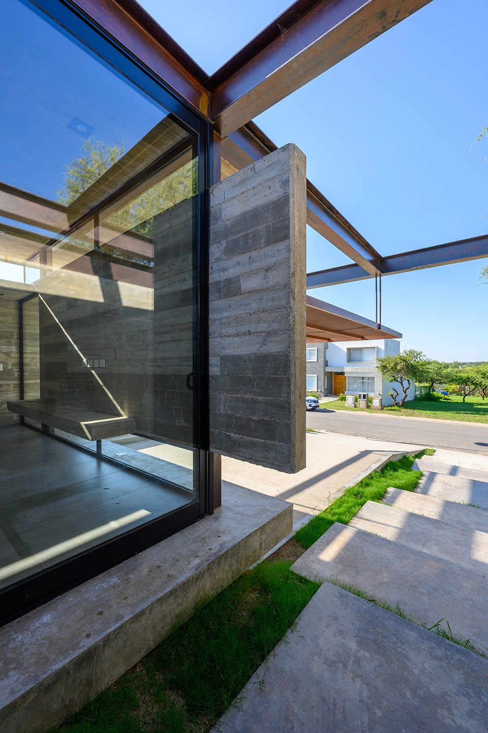 Raw Housing Iase Arquitectos