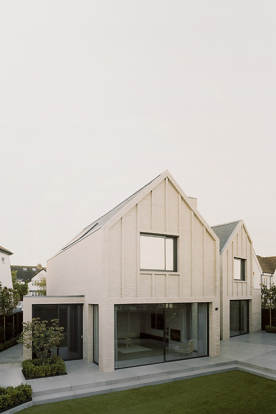 Claygate House by Alexander Martin Architects