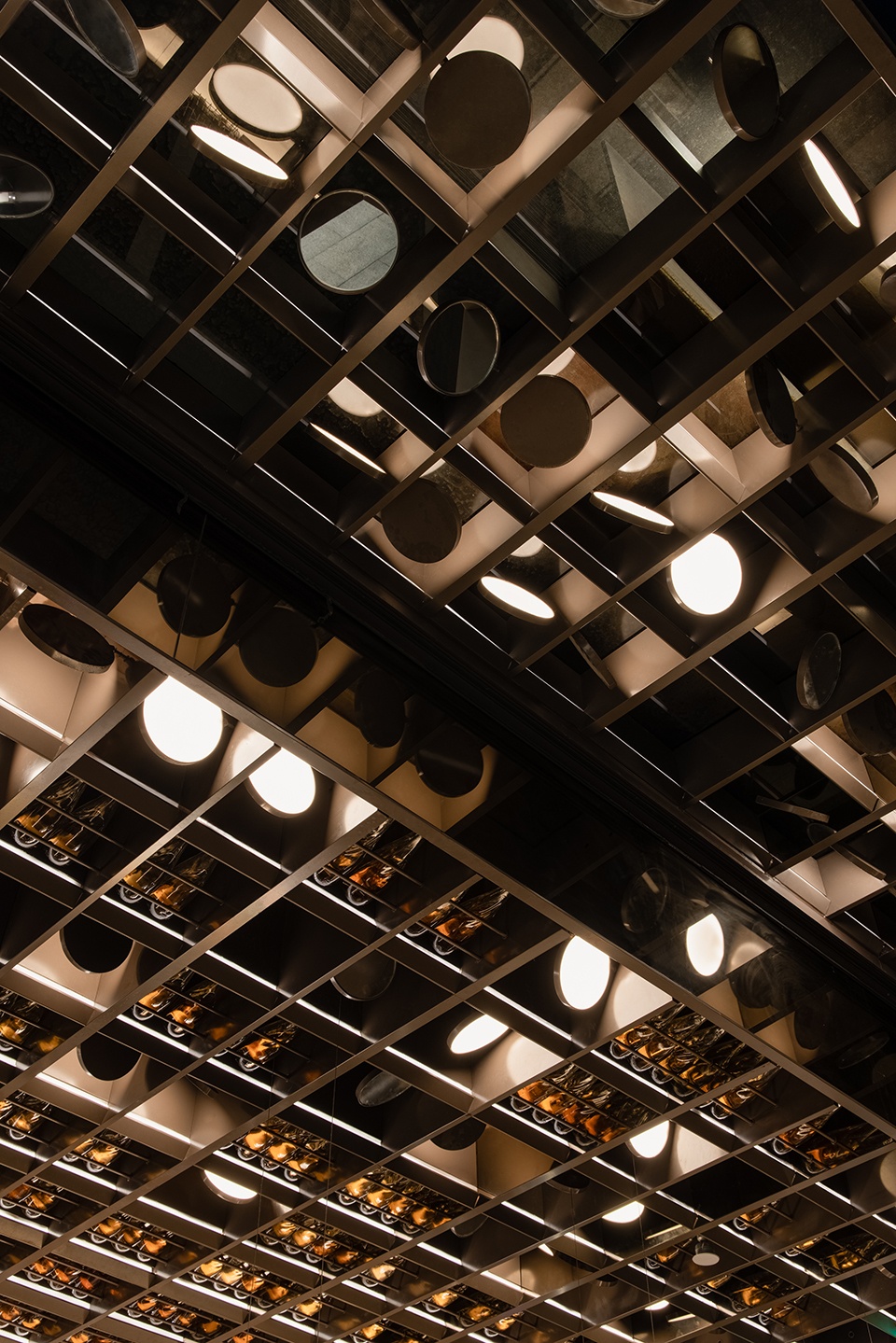 le coq wine bistro china by roomoo
