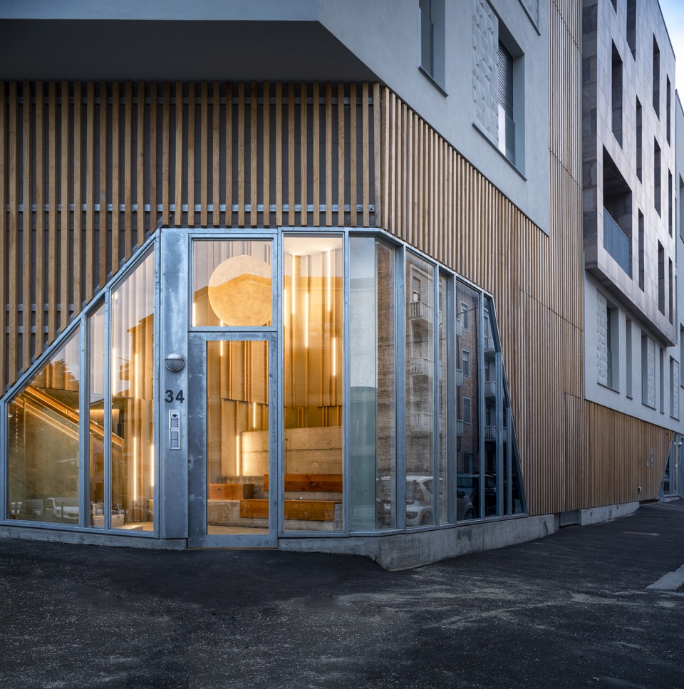 the house on stilts by studio architetti