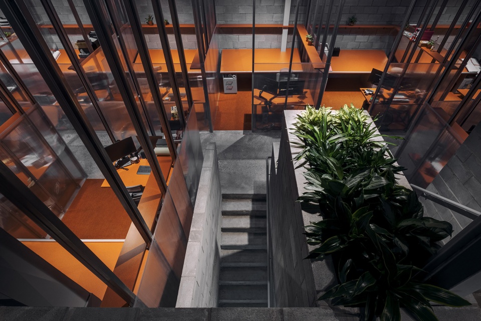 EG by Jean Verville architectes