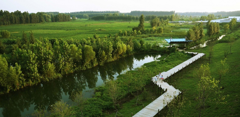 Weishan Wetland Park by aecom
