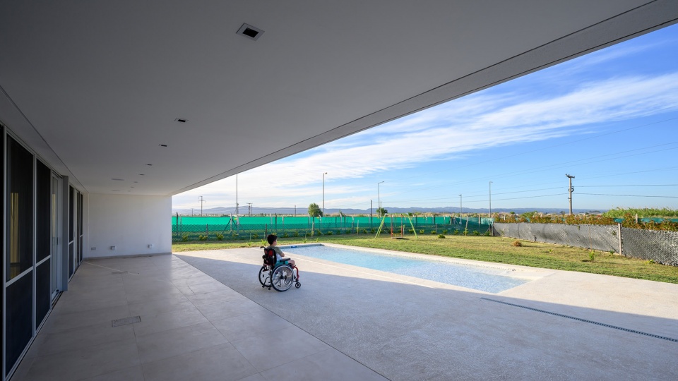 Genaro House by s estudio
