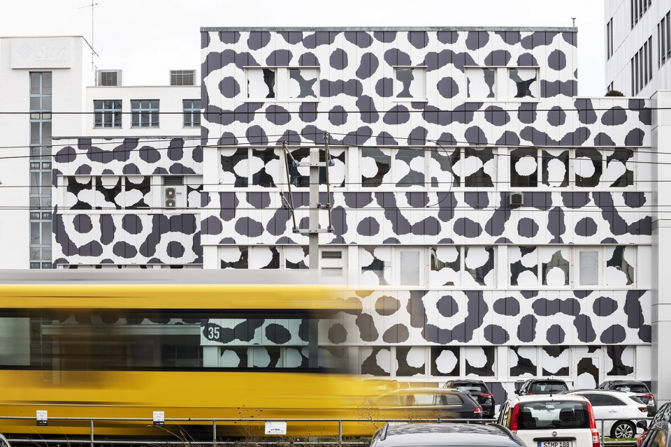 facade intervention of sw35 by j mayer h