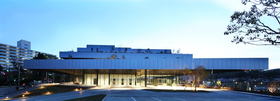 zenyaku kogyo rd center by nikken sekkei ltd
